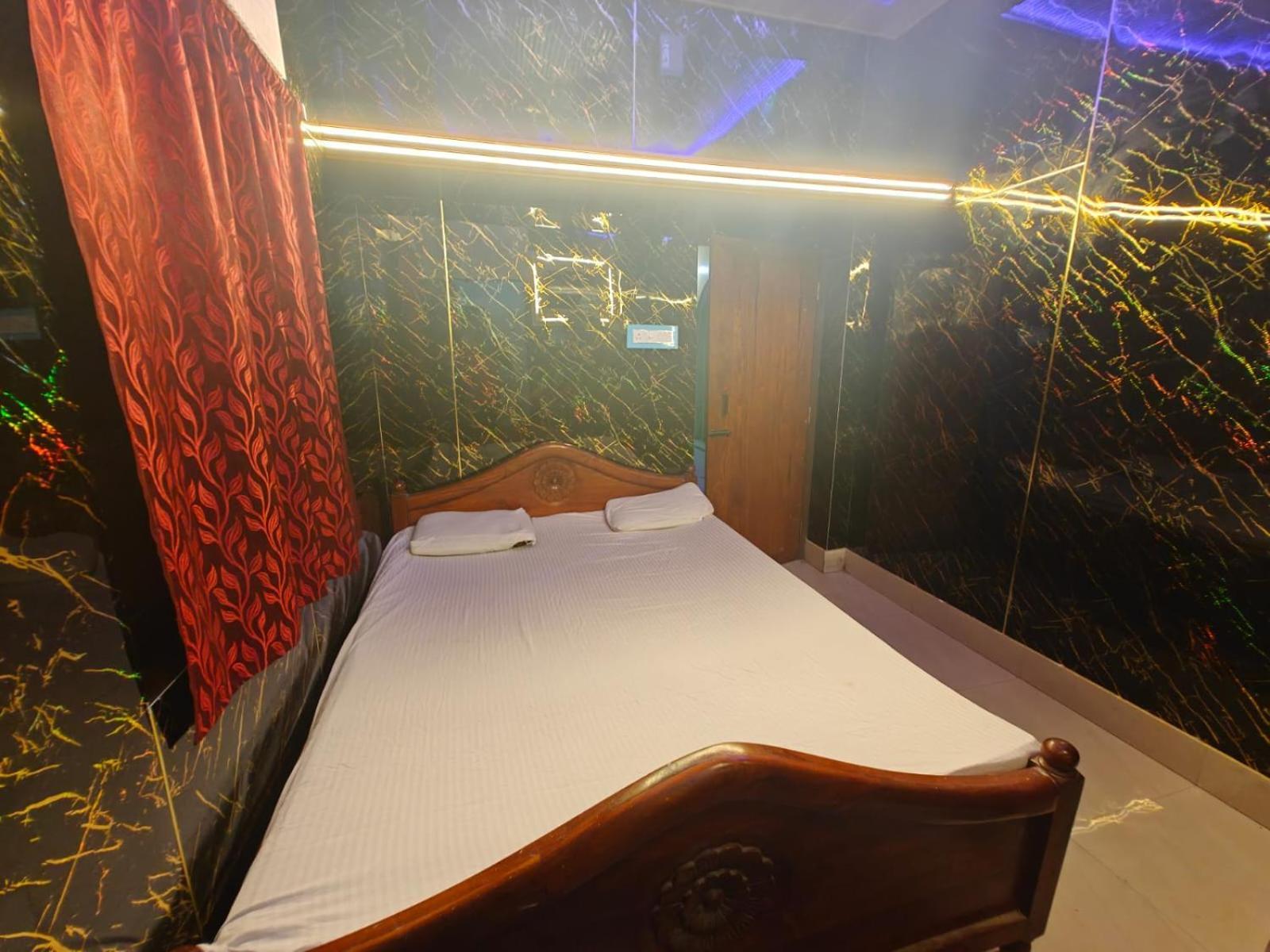 Similipal Resort Bangriposi Luaran gambar